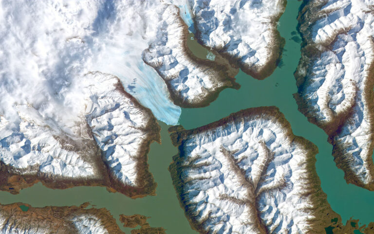 AxelGlobe Earth Observation Platform