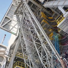 Umbilical Mast