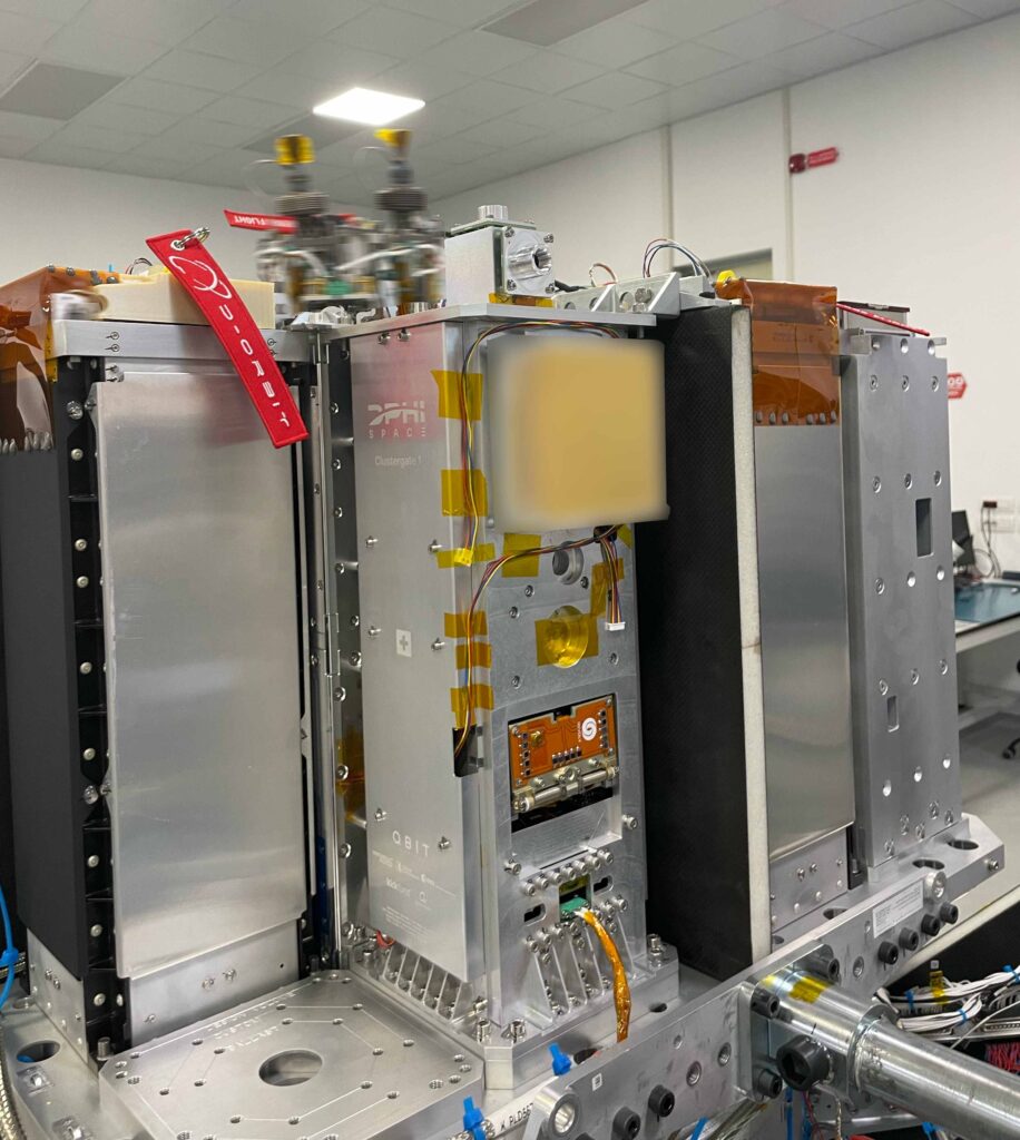DPhi Space — Clustered Payload Platform & Last-Mile Delivery