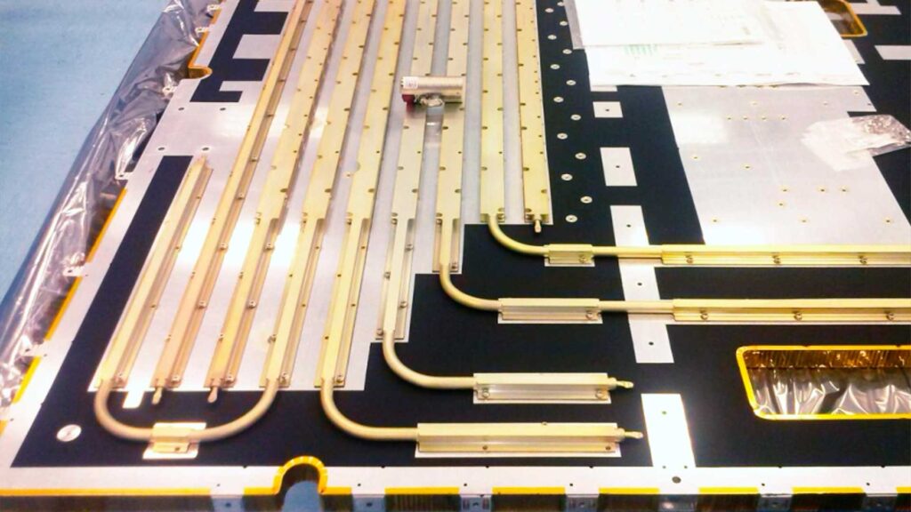 Heat Pipes for Space Applications (Axial, Arterial, Diode)