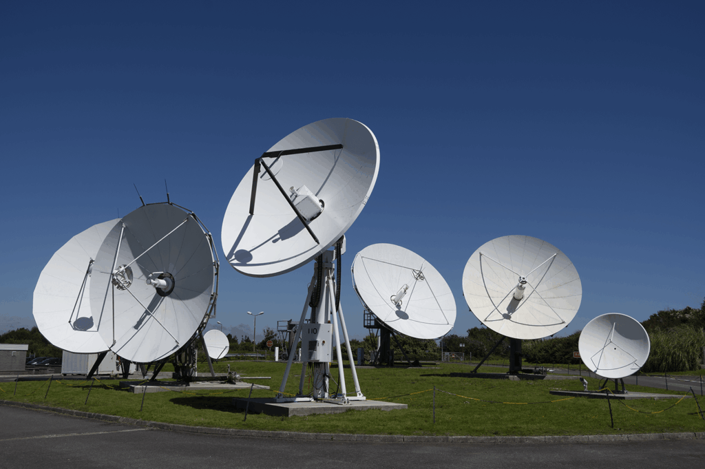 Uplink and Broadcast Services