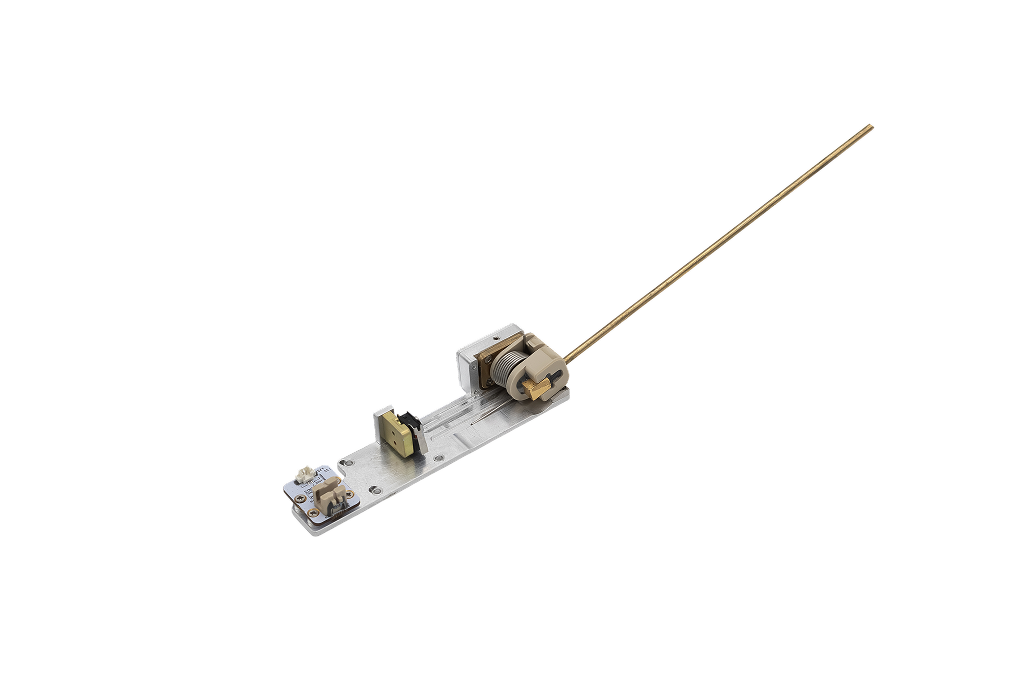 UHF Deployable Monopole Antenna