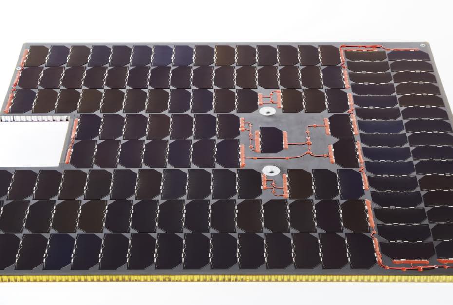 COTS Solar Arrays for Satellites — DHV Technology